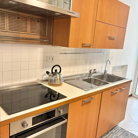 Appartement Your Home, A Spacious Balcony *